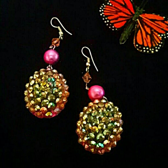 3 Gorgeous Pairs ofFashion Earrings! - Picture 3 of 7